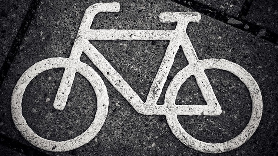 A tourist's city cyclability index